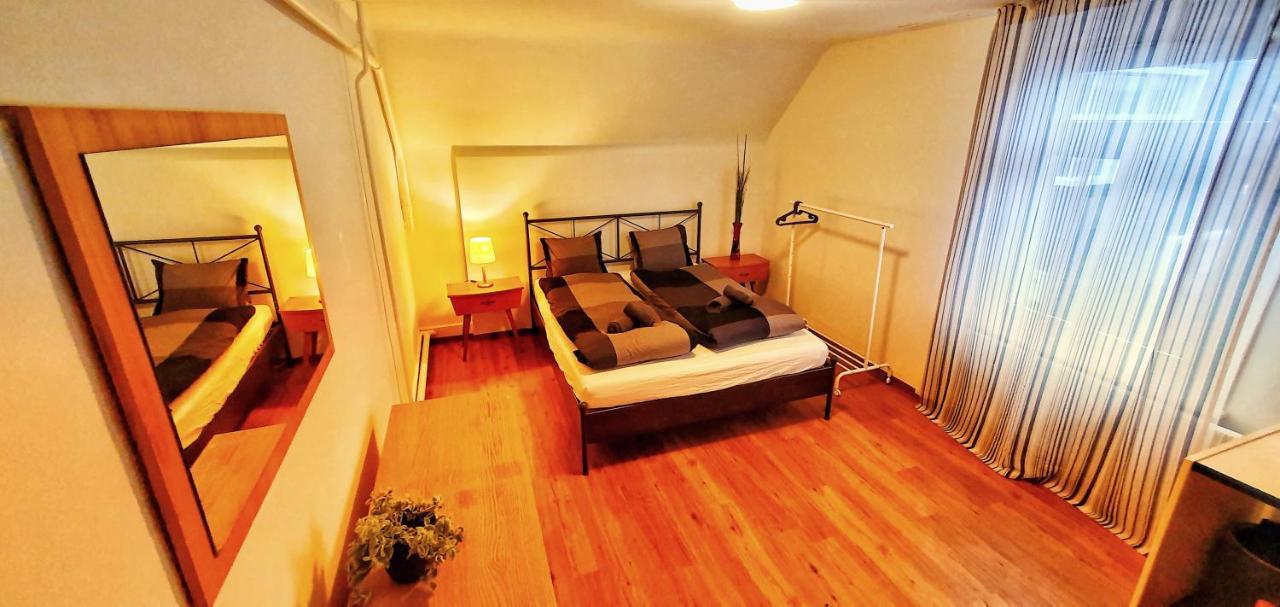 Sensi Living Station Apartman Pfäffikon Kültér fotó